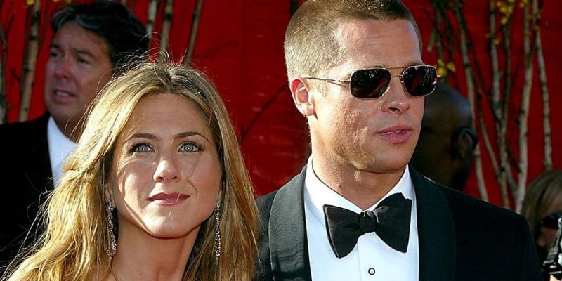 Brad Pitt egy lenyűgöző, 79 millió dolláros ajándékkal lepte meg Jennifer Anistont, amely a barátságuk szoros kötelékét szimbolizálja.