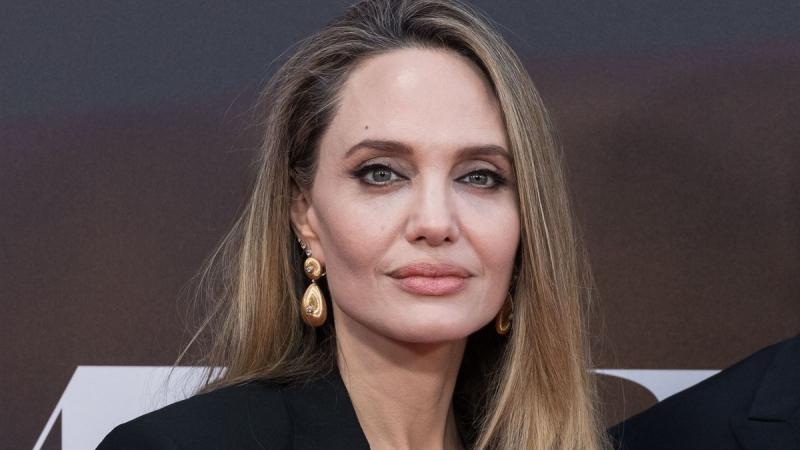 Angelina Jolie fia különleges módon támogatja a Los Angeles-i tűzvész áldozatait. A fiatal fiú elkötelezetten áll a közösség mellé, és egyedi kezdeményezésekkel próbál segíteni azoknak, akik a pusztító tűz következtében veszítették el otthonaikat. Az anyj