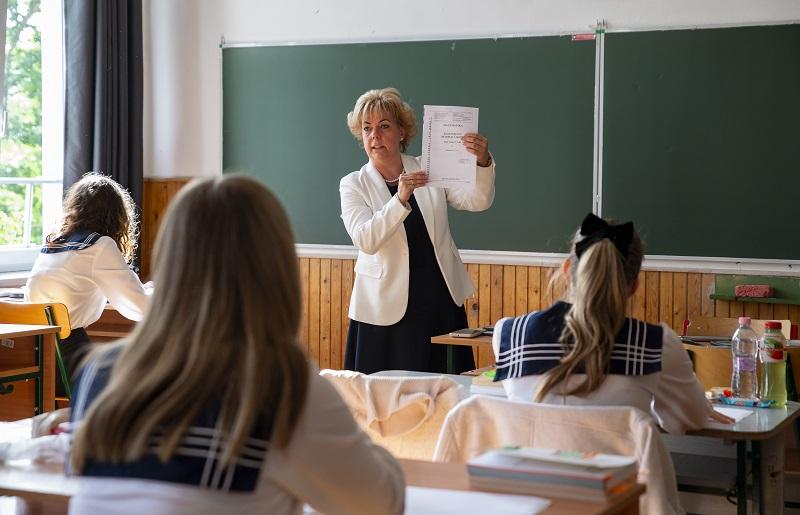 Újabb kihívás az érettségizők számára: a kompetenciavizsgák idején kötelező a tanórák látogatása.