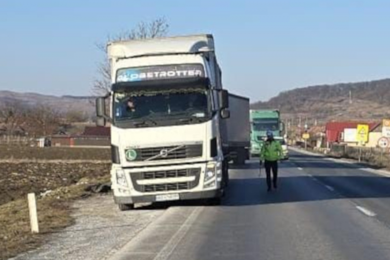 A tachográfok manipulálása és a sebességhatár túllépése komoly problémákat okoz a közlekedésben. Az ilyen gyakorlatok nemcsak a közlekedésbiztonságot veszélyeztetik, hanem a törvényes kereteket is megszegik. A tachográfok célja, hogy nyomon kövessék a jár