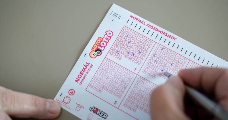 A hatos lottó sorsolásán kihúzták a várva várt, százmilliós nyereményekkel kecsegtető számokat.