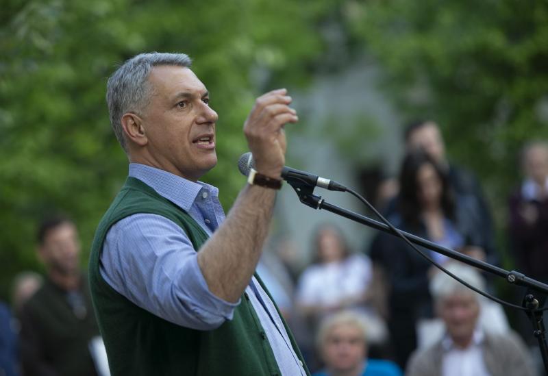 Lázár János: A Pride során erőszakot alkalmazva nem szabad érvényt szerezni a törvényeknek.