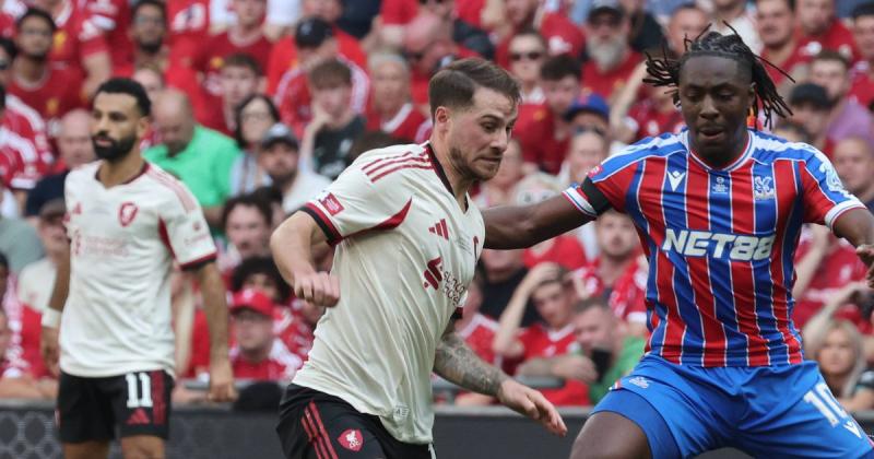 Igent mondott a Tottenham Hotspur, így egy angol válogatott középpályás érkezése várható Maddison helyettesítésére.