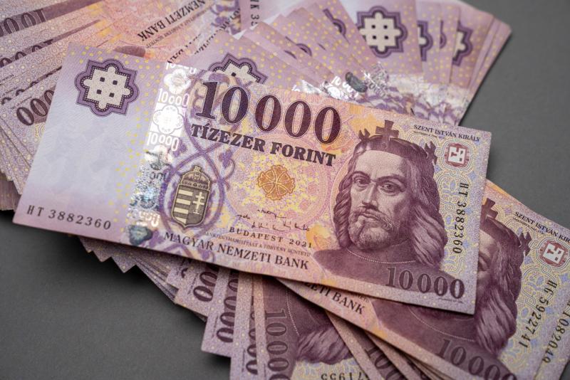 A Költségvetési Tanács figyelmeztetése szerint a kormány választások előtt végrehajtott kiadásai tovább súlyosbítják a költségvetési hiányt.