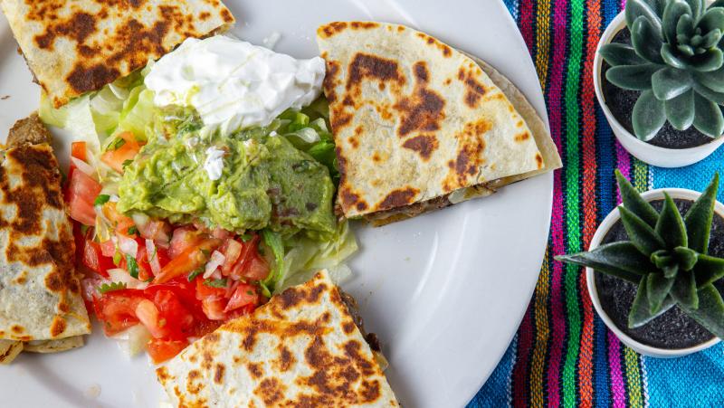 Készítsd el otthon a legfinomabb quesadillát: egy ízletes mexikói klasszikust mindössze 15 perc alatt!